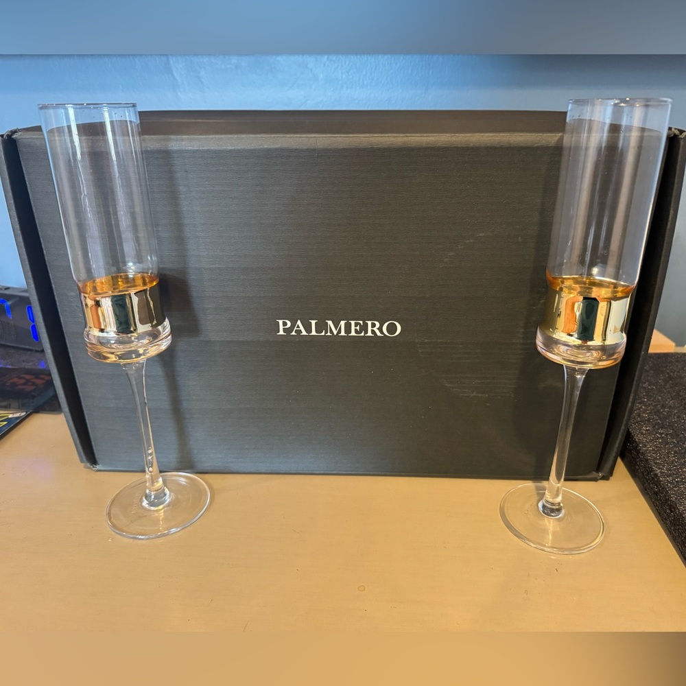 Brand New Palmero Halcyon Champagne flutes